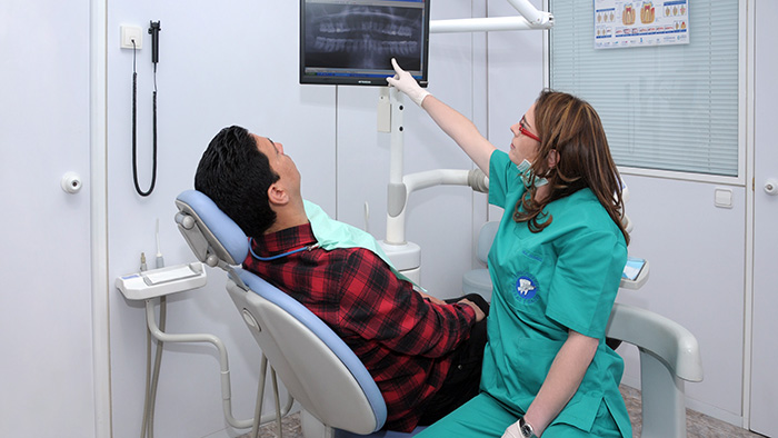 Clinica Dental Y Maxilofacial